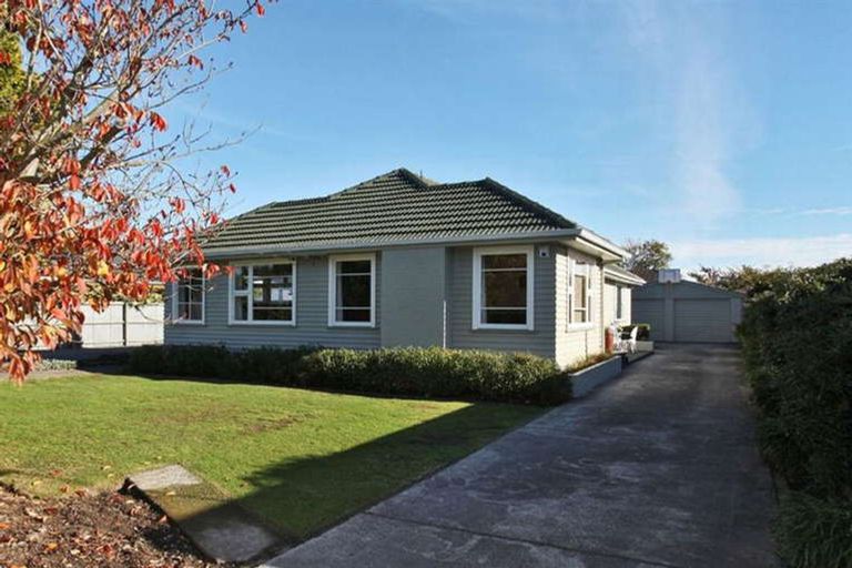 Photo of property in 20 Leacroft Street, Bishopdale, Christchurch, 8053