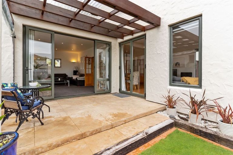 Photo of property in 1/26 Oakwood Grove, Eastern Beach, Auckland, 2012