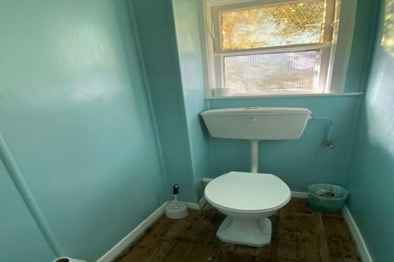 Photo of property in 19a Kekerenga Street, Strathmore Park, Wellington, 6022