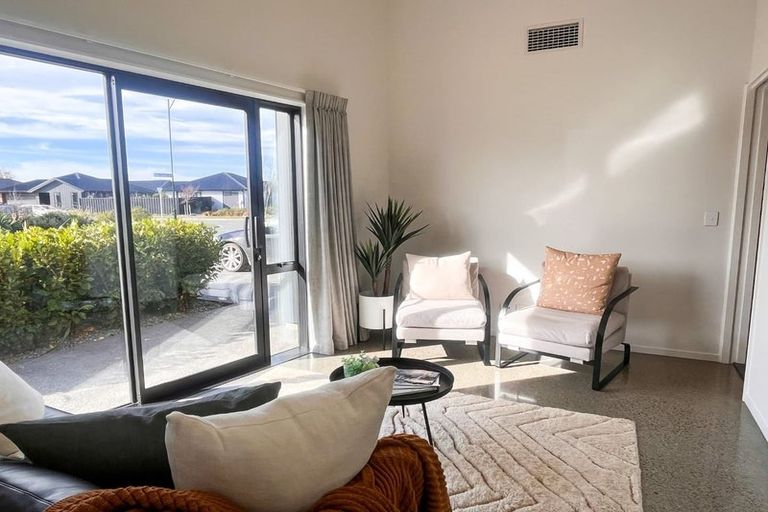 Photo of property in 6 Blue Jacket Drive, Halswell, Christchurch, 8025