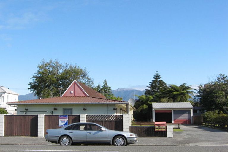 Photo of property in 12 Brougham Street, Westport, 7825