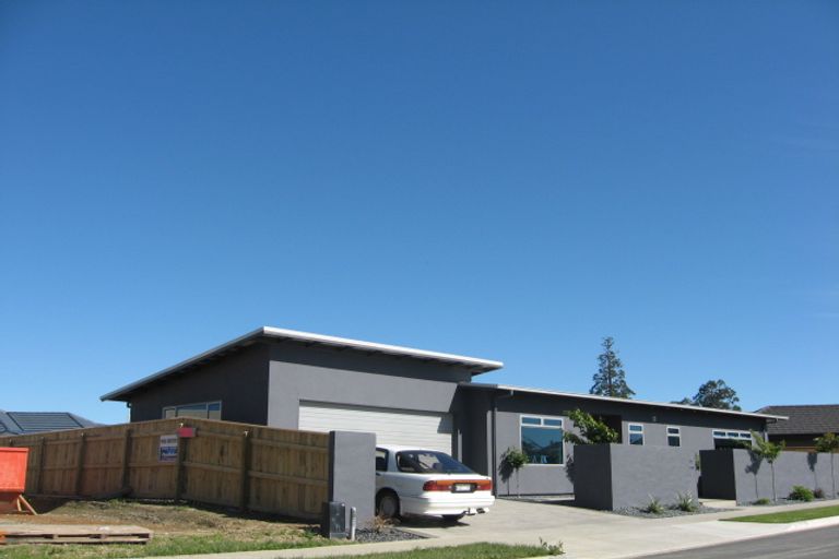 Photo of property in 40 Cambelldon Crescent, Stoke, Nelson, 7011