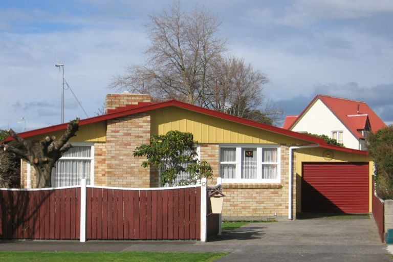 Photo of property in 12 Long Melford Road, Awapuni, Palmerston North, 4412