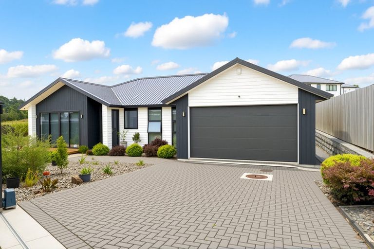 Photo of property in 7 Kiokio Place, Swanson, Auckland, 0614