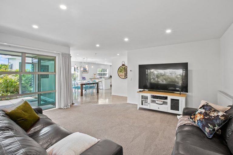 Photo of property in 50 Roto Street, Hurdon, New Plymouth, 4310