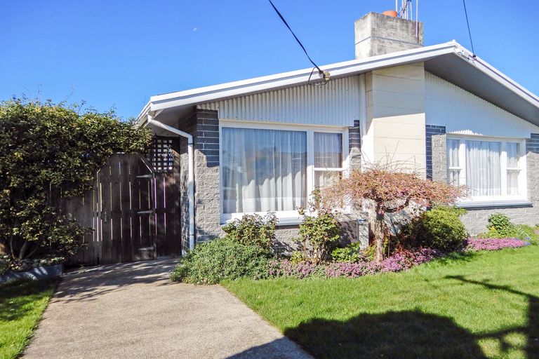 Photo of property in 17 Glendale Crescent, Holmes Hill, Oamaru, 9401