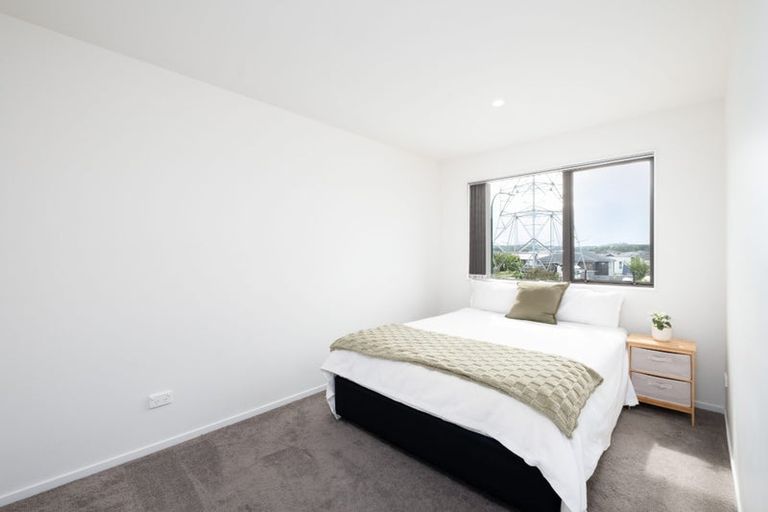 Photo of property in 42e Donegal Park Drive, Flat Bush, Auckland, 2019
