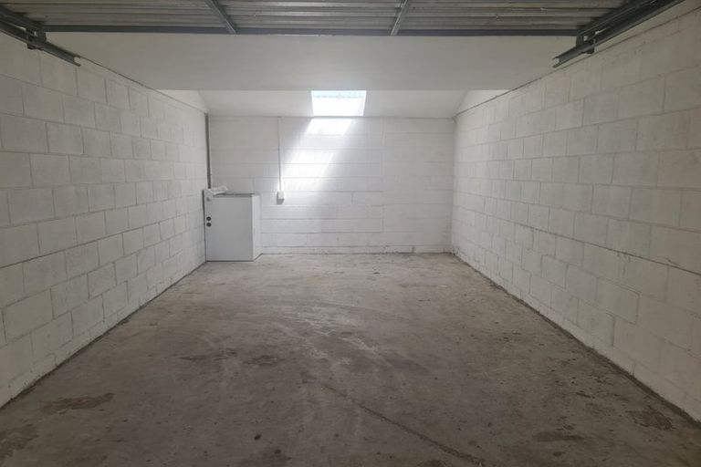 Photo of property in 2/7 Division Street, Riccarton, Christchurch, 8041