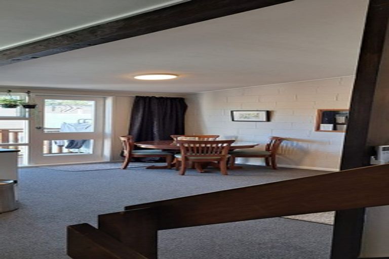 Photo of property in 5/21 Collins Avenue, Tawa, Wellington, 5028