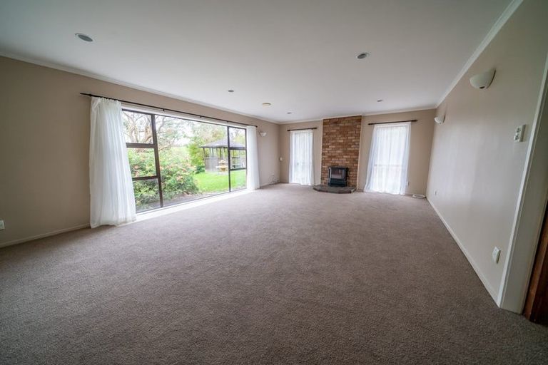 Photo of property in 248 Red Hills Road, Massey, Henderson, 0782