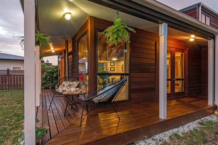 Photo of property in 585a Ferguson Street, Terrace End, Palmerston North, 4410