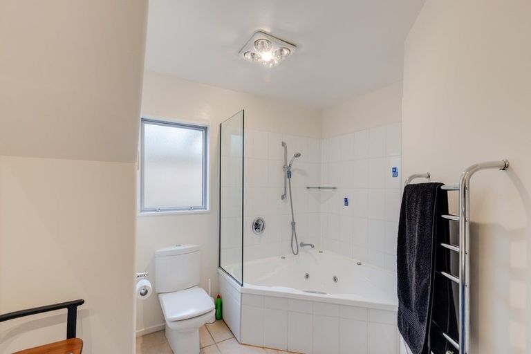 Photo of property in 378 Marine Parade, South New Brighton, Christchurch, 8062