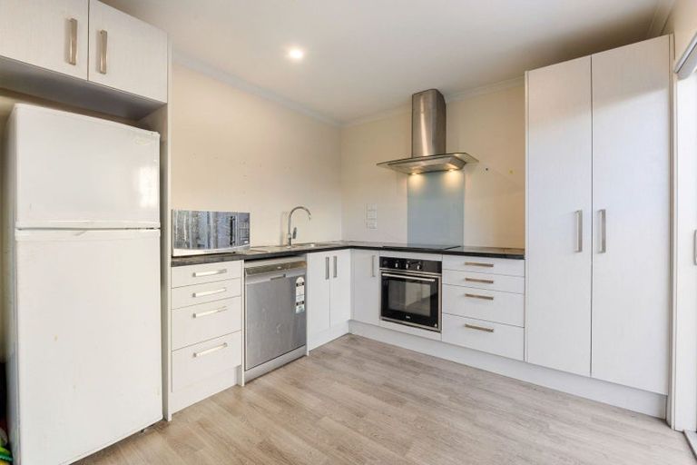 Photo of property in 4/215 Massey Street, Frankton, Hamilton, 3204