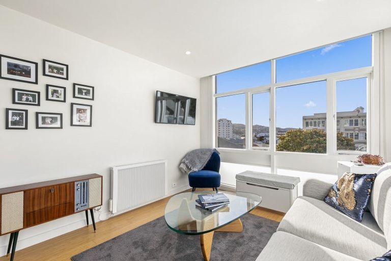 Photo of property in Rutherford Flats, 5 Levy Street, Mount Victoria, Wellington, 6011