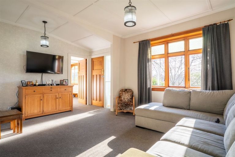 Photo of property in 28 Solway Street, Holmes Hill, Oamaru, 9401