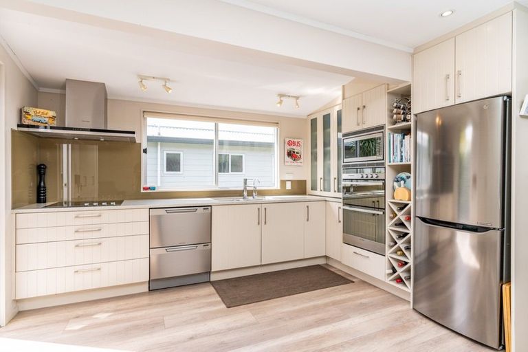 Photo of property in 13 Taranui Place, Mangawhai Heads, Mangawhai, 0505