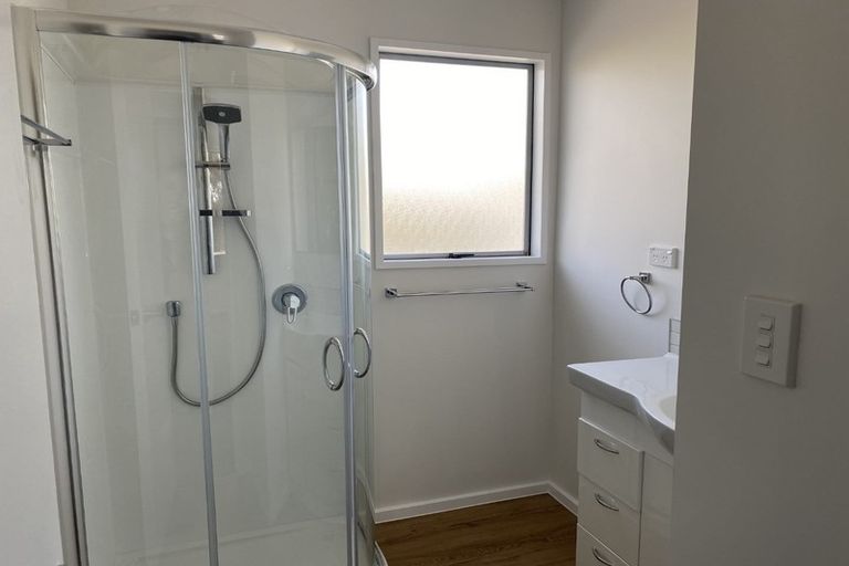 Photo of property in 35a Kuaka Crescent, Bromley, Christchurch, 8062