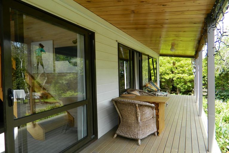 Photo of property in 8 Oripiro Road, Kerikeri, 0230