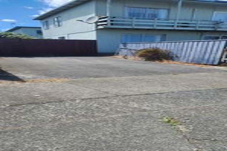 Photo of property in 7/30 Treadwell Street, Naenae, Lower Hutt, 5011