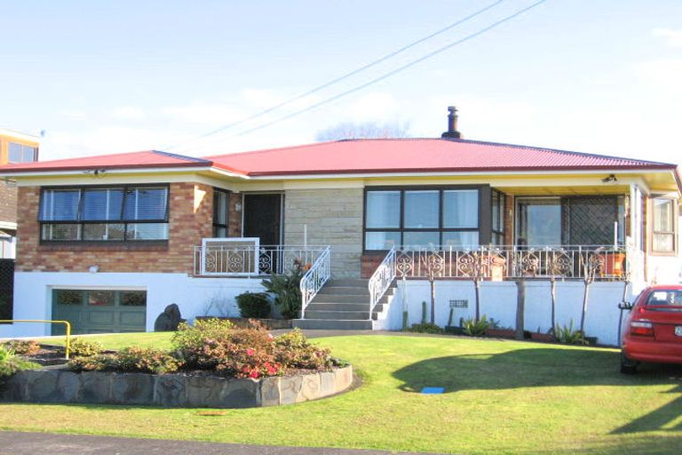 Photo of property in 10 Renwick Street, Papakura, 2110