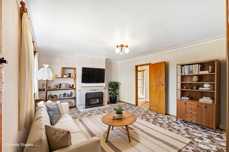 Photo of property in 30 Sylvan Crescent, Te Atatu South, Auckland, 0610