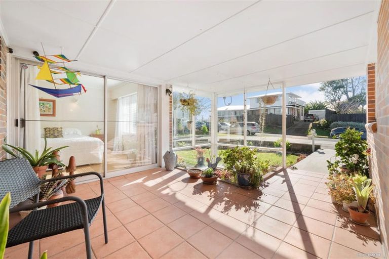 Photo of property in 3 Speedy Crescent, Hillcrest, Auckland, 0627
