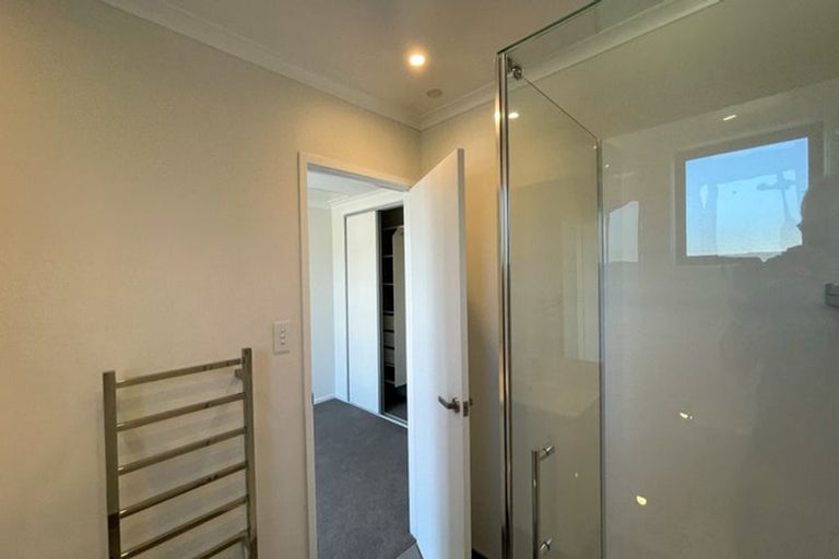 Photo of property in 26 Manarini Road, Westgate, Auckland, 0614