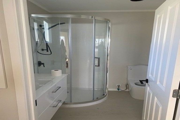 Photo of property in 26 Ranui Avenue, Ranui, Auckland, 0612