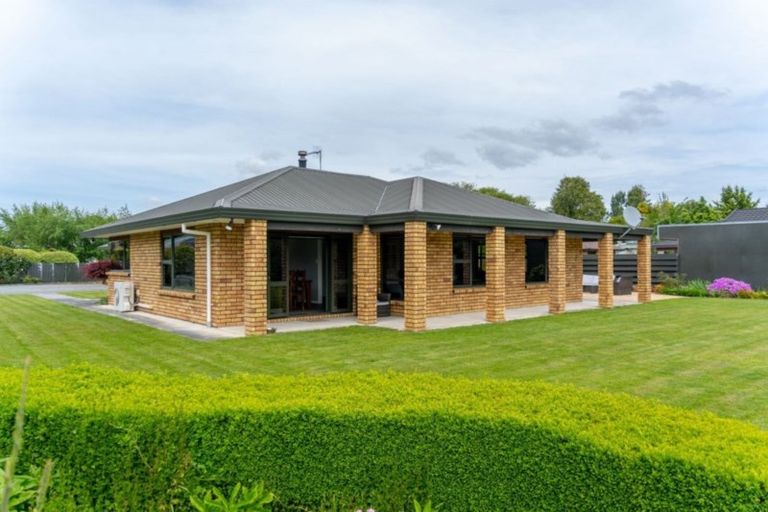 Photo of property in 1 Farley Avenue, Greytown, 5712