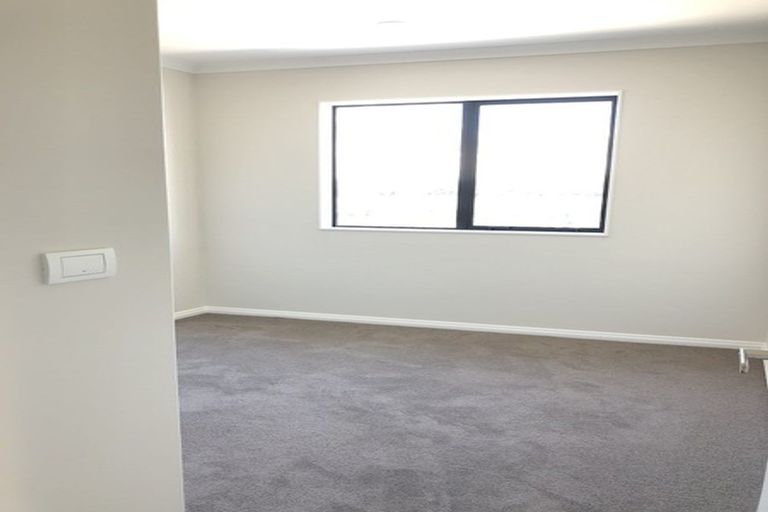 Photo of property in 23 Sapwood Crescent, Takanini, 2110