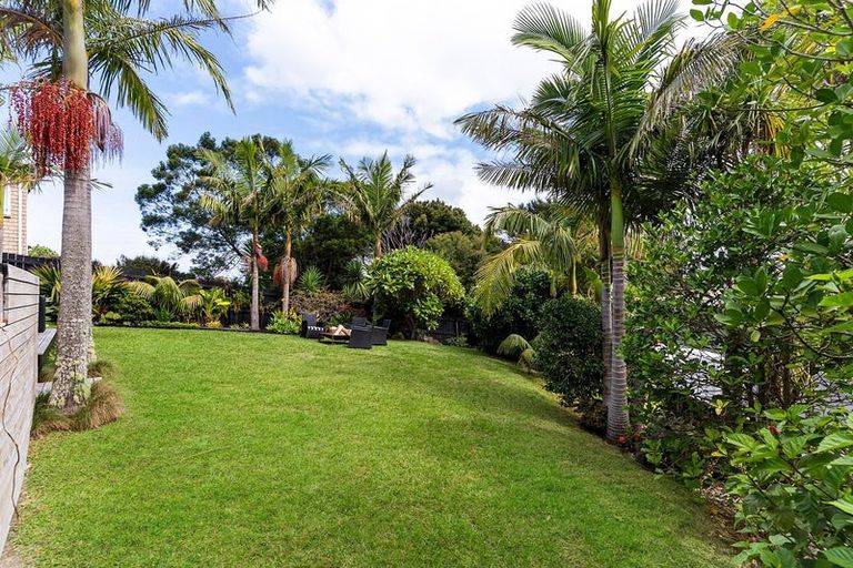 Photo of property in 104 Glendhu Road, Bayview, Auckland, 0629