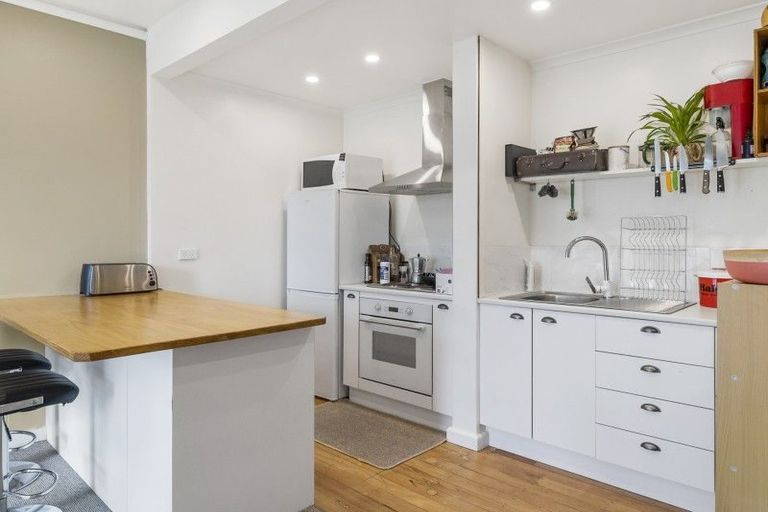 Photo of property in 80 Queen Street, North Dunedin, Dunedin, 9016