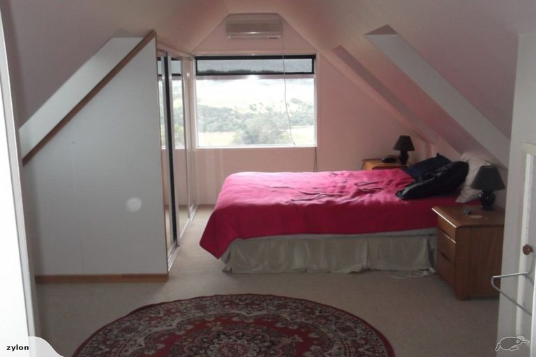 Photo of property in 3/496 Glenfield Road, Glenfield, Auckland, 0629