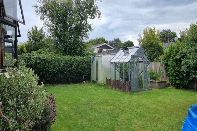 Photo of property in 12 Kildare Place, Waikiwi, Invercargill, 9810