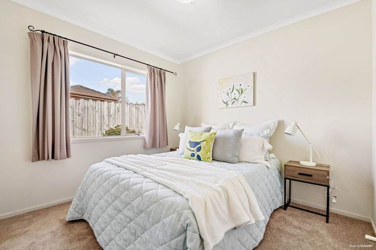 Photo of property in 12 Trevors Place, Pukekohe, 2120