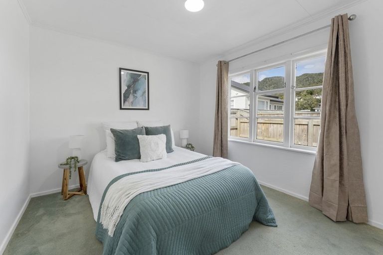 Photo of property in 183 Wainuiomata Road, Wainuiomata, Lower Hutt, 5014