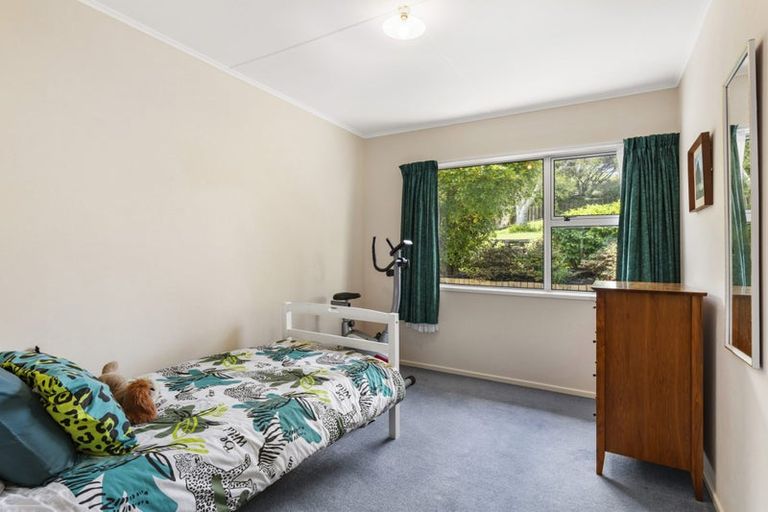 Photo of property in 13 Hibiscus Grove, Maungaraki, Lower Hutt, 5010