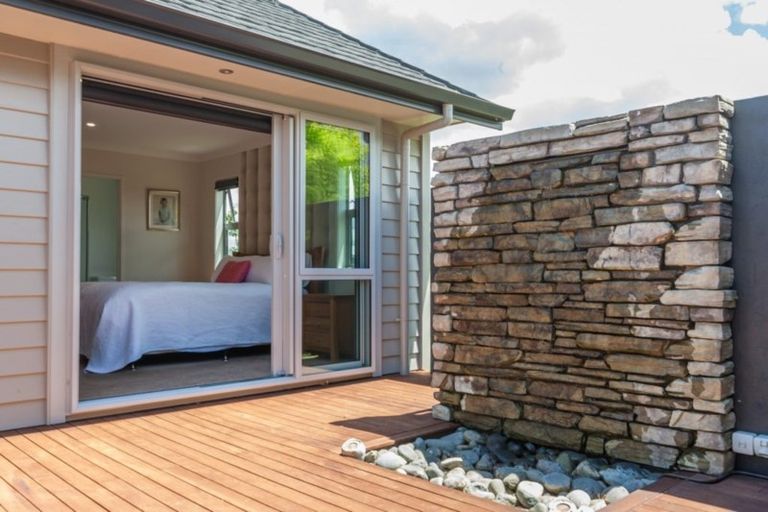 Photo of property in 120 Kenrigg Road, Kinloch, Taupo, 3377