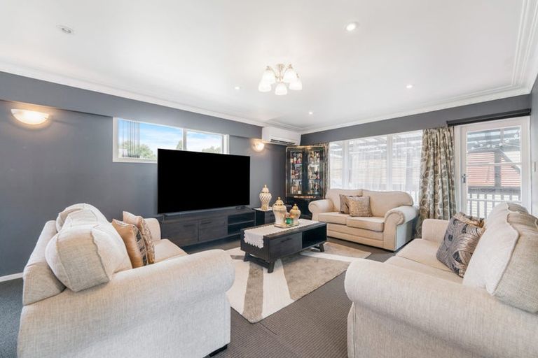 Photo of property in 25 Birdwood Road, Swanson, Auckland, 0612