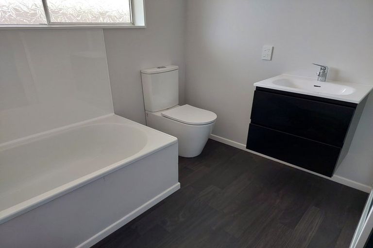 Photo of property in 3/92 Shakespeare Road, Waltham, Christchurch, 8023