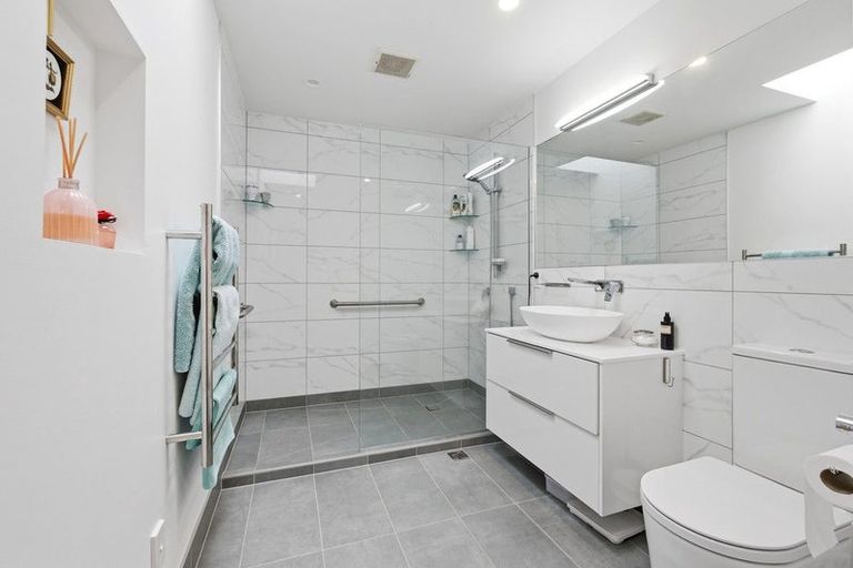 Photo of property in 36 Victoria Road, Mount Maunganui, 3116