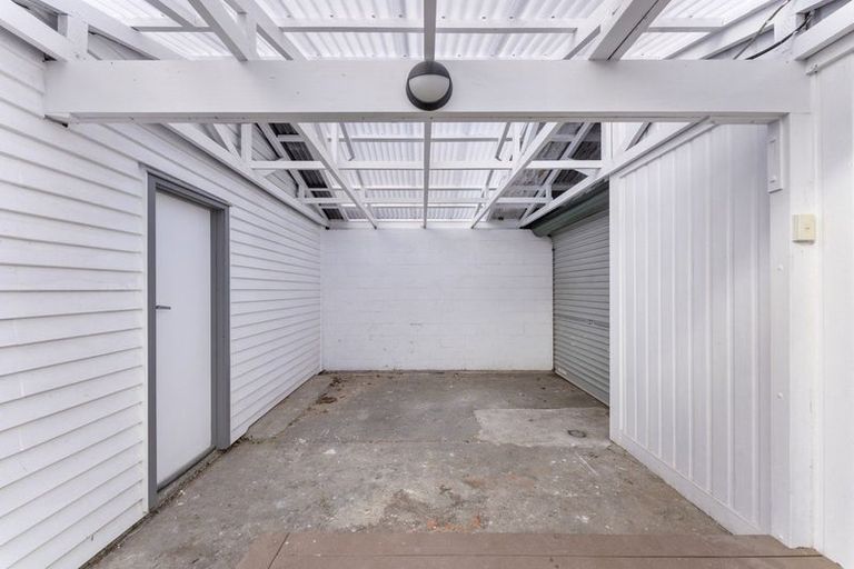 Photo of property in 27 Waldegrave Street, Palmerston North, 4410