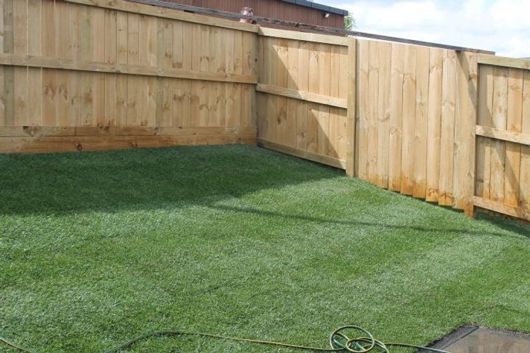 Photo of property in 2/18 Onukutara Place, Huntington, Hamilton, 3281