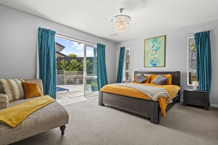 Photo of property in 76 Travis View Drive, Fairview Heights, Auckland, 0632