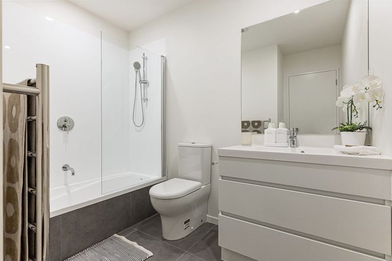 Photo of property in 20 Ara Mara Hua, Henderson, Auckland, 0612