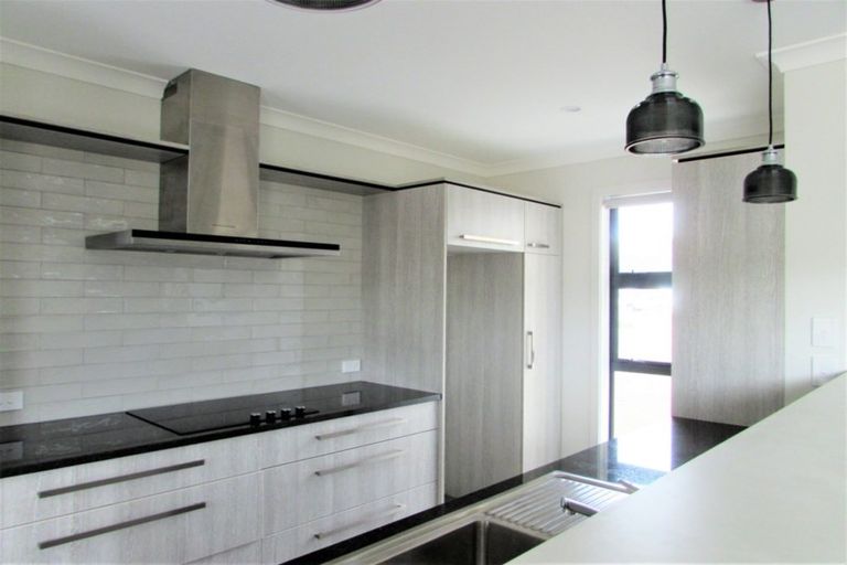 Photo of property in 4 Yeats Grove, Trentham, Upper Hutt, 5018