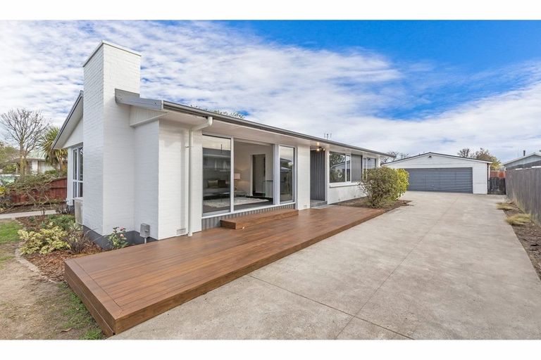 Photo of property in 109 Effingham Street, North New Brighton, Christchurch, 8083