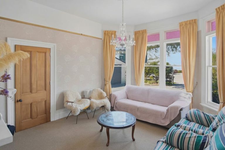 Photo of property in 133 Somerfield Street, Somerfield, Christchurch, 8024