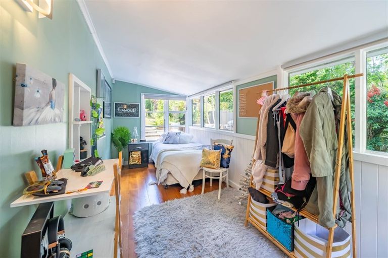 Photo of property in 38 Jocelyn Crescent, Pinehaven, Upper Hutt, 5019