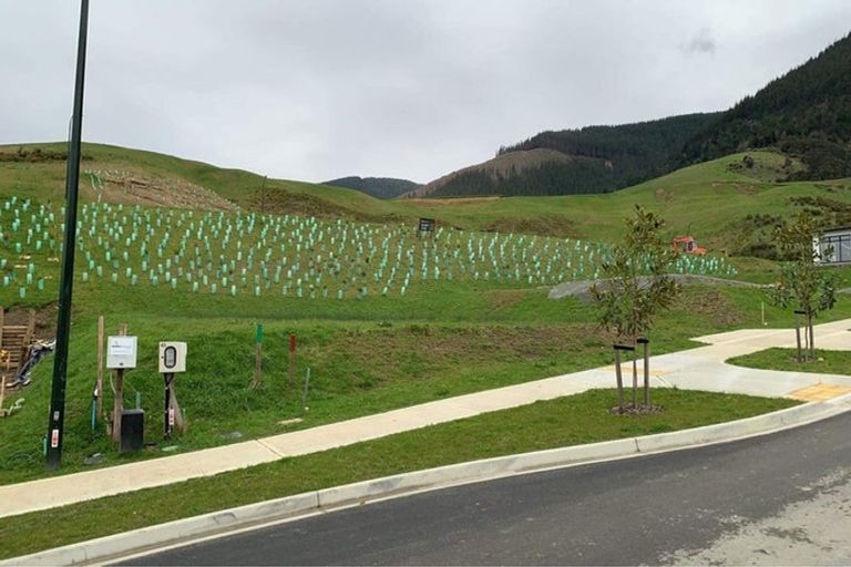 Photo of property in 81 Sunningdale Drive, Stoke, Nelson, 7011